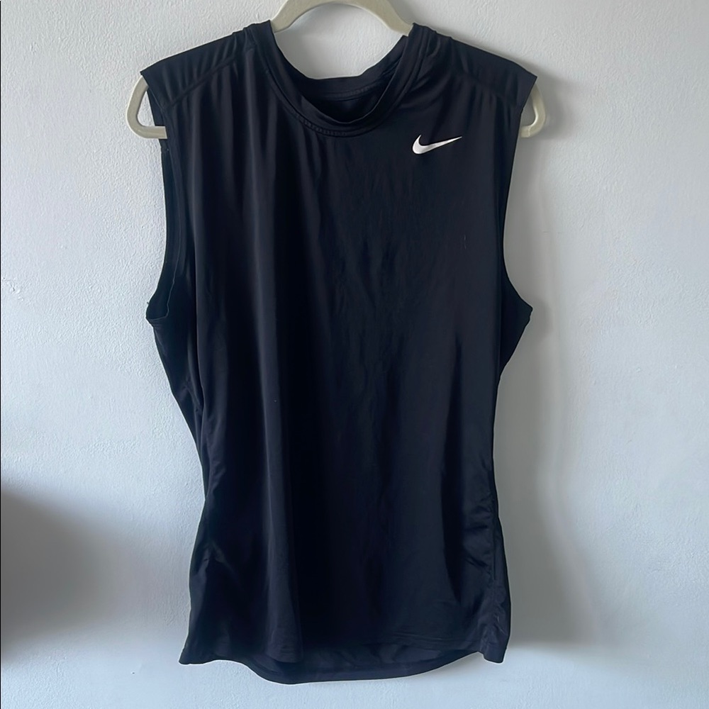 Nike Men’s Black Sleeveless Dri-Fit